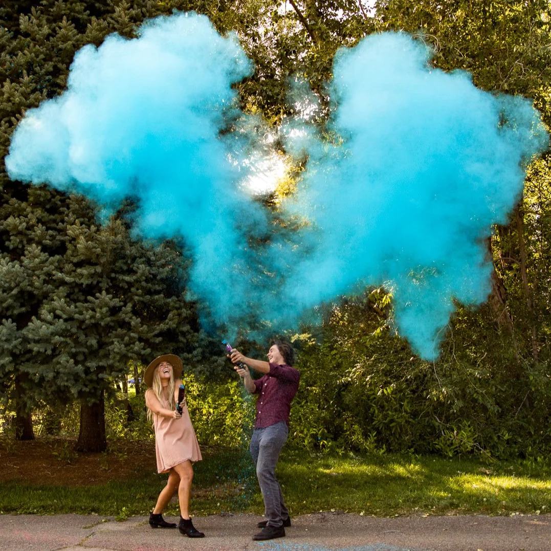 kanonaki-me-skoni-gia-gender-reveal-me-ephe-kapnoi_2
