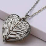 metalliko-kolie-kardia-follow-your-heart